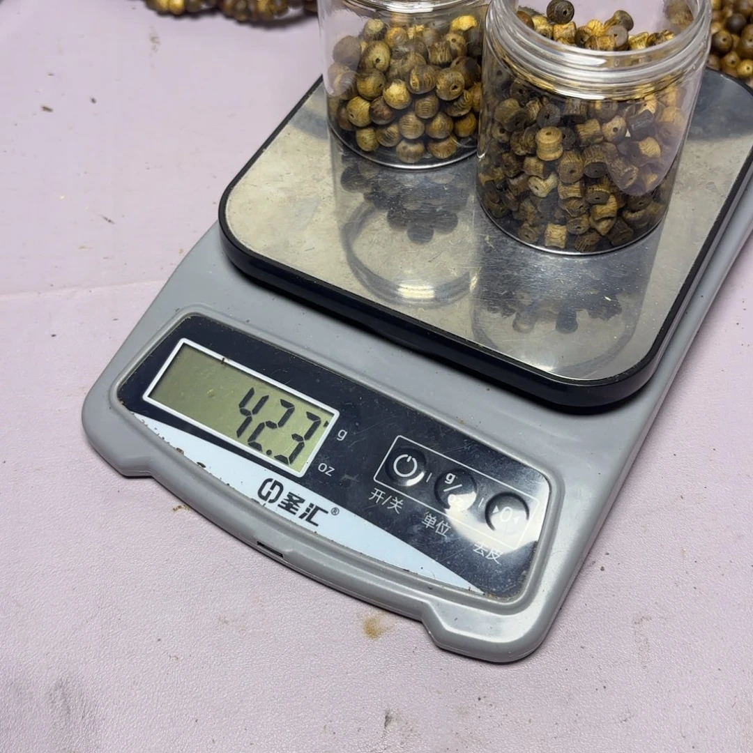 心***生木奇楠原材料微瑕散苹果珠+竹结珠43克