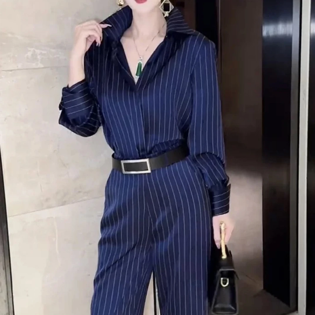 轻奢女装高级感早秋新款气质时尚条纹设计感两件套衬衫搭配裤子潮