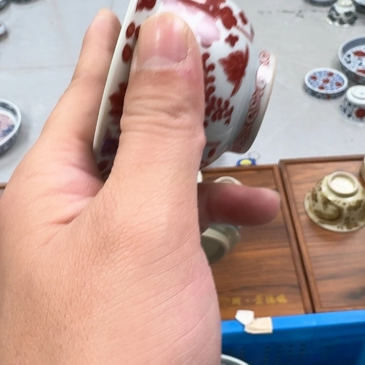 瓷片釉里红鱼藻主人杯景德镇