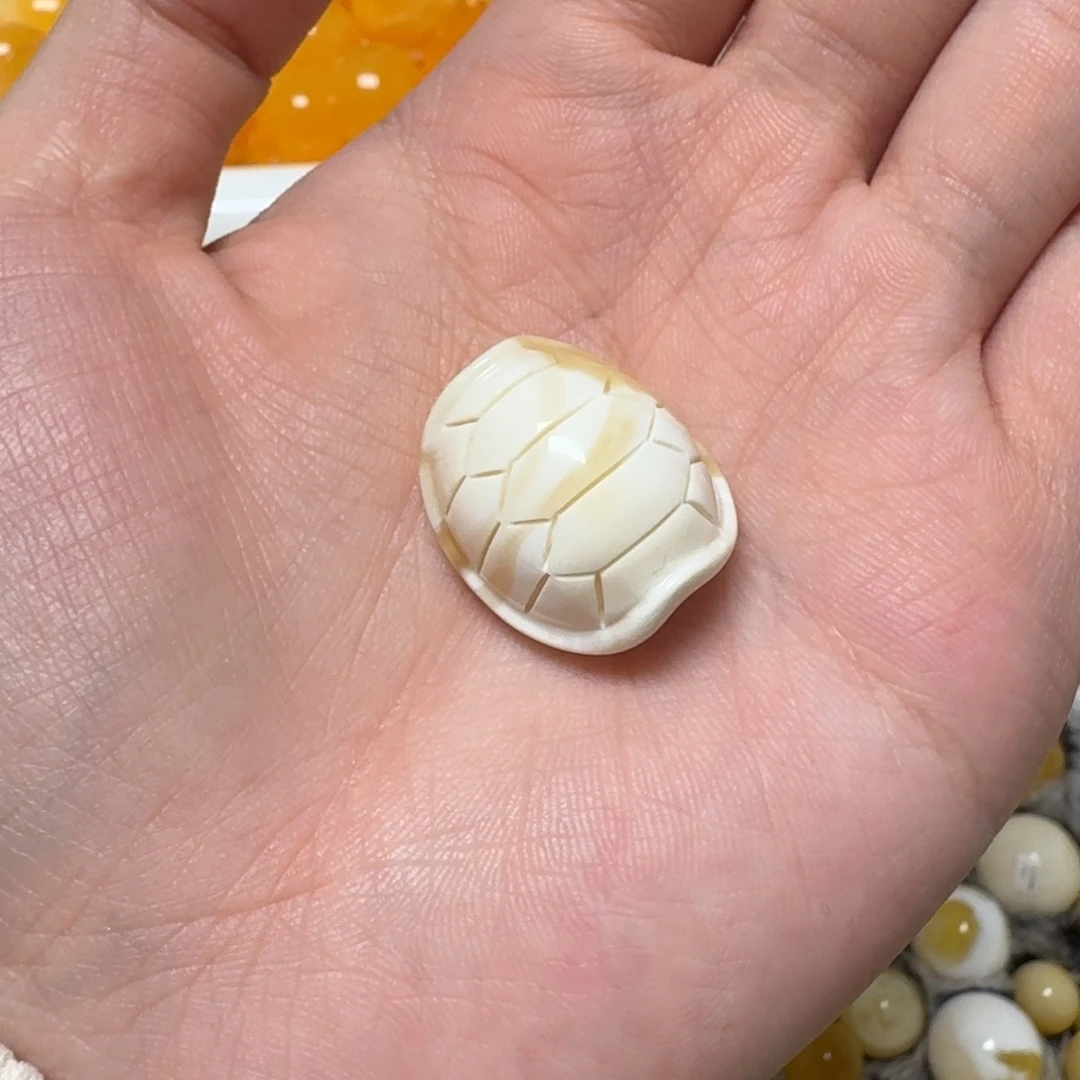 琥珀未镶嵌裸石蜜蜡富甲