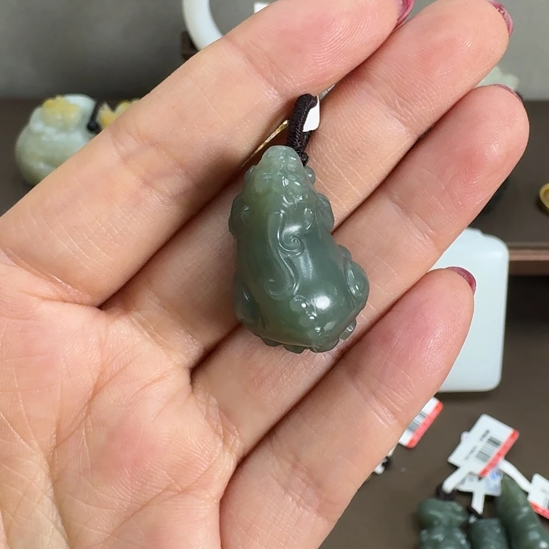 和田玉未镶嵌吊坠(不含链)