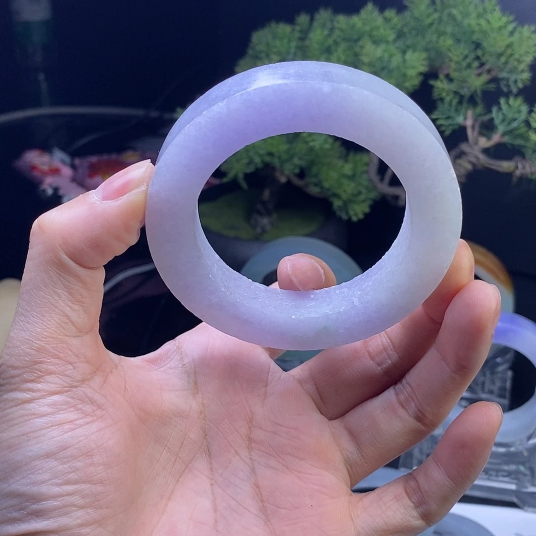 ****未镶嵌毛胚定制翡翠发一个