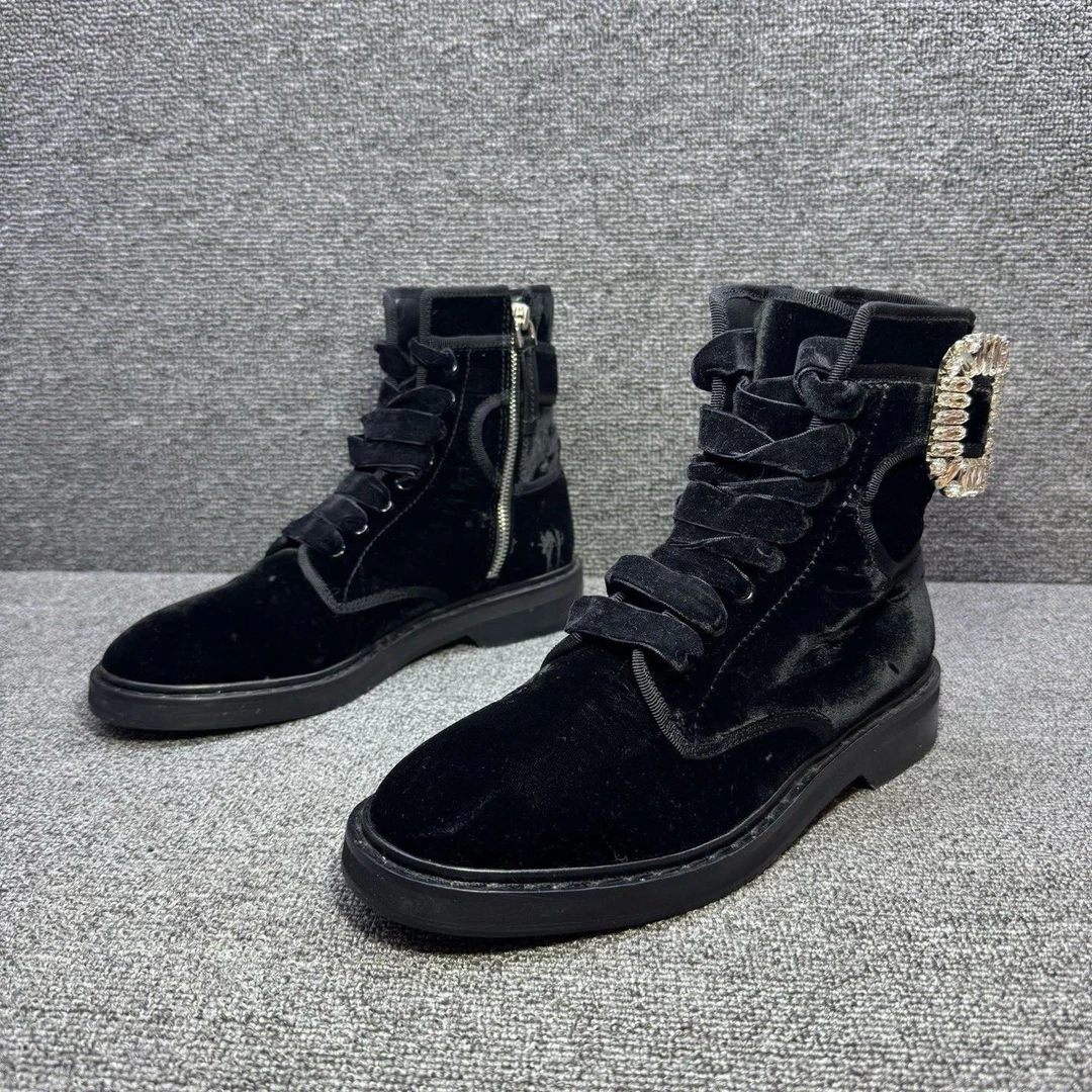 99新 Roger Vivier/罗杰·维威耶 黑色绒面短靴 38码 D4249