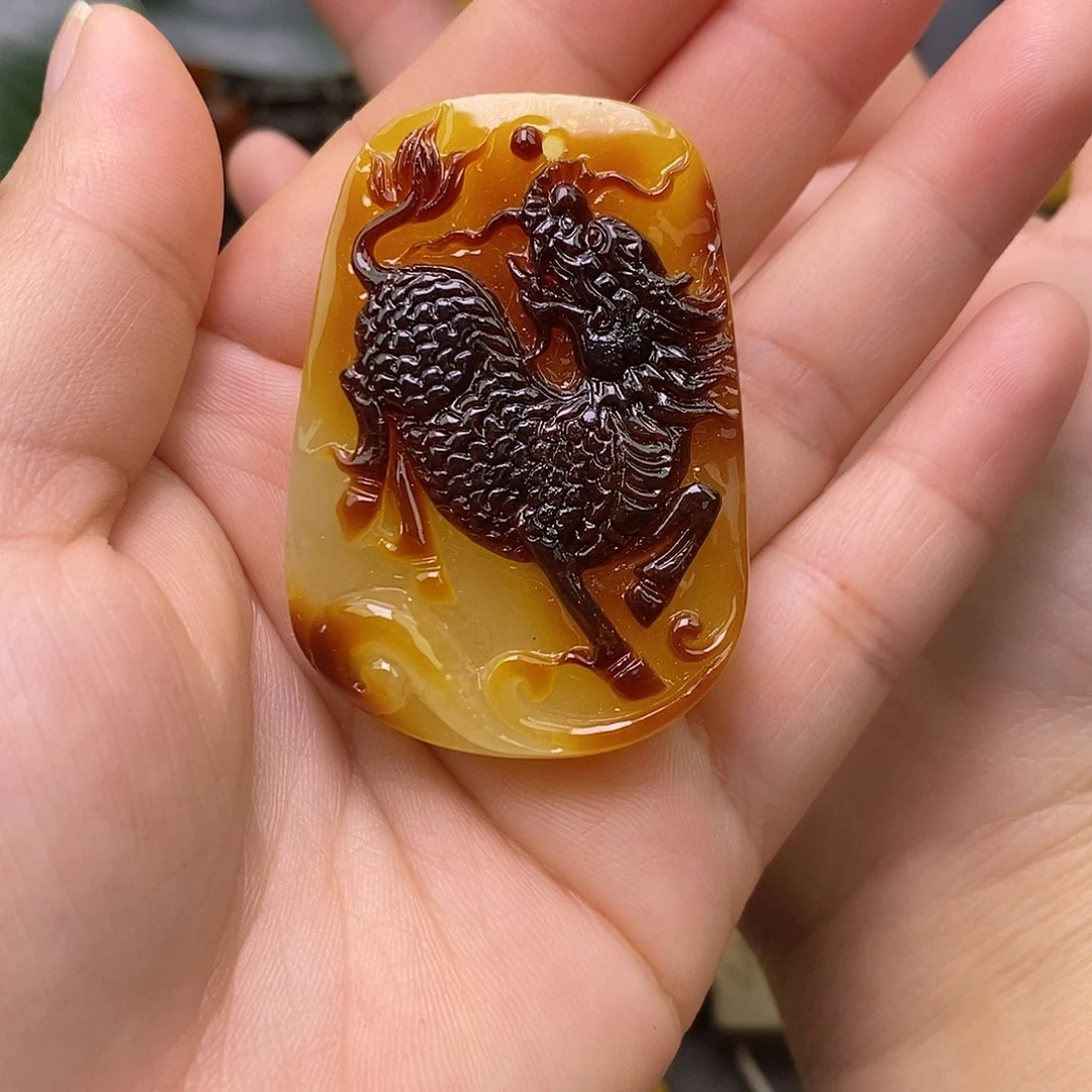 蜜蜡未镶嵌珠宝奇石