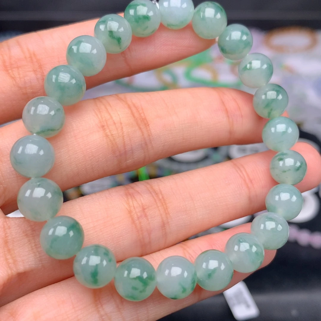 翡翠手链未镶嵌卡