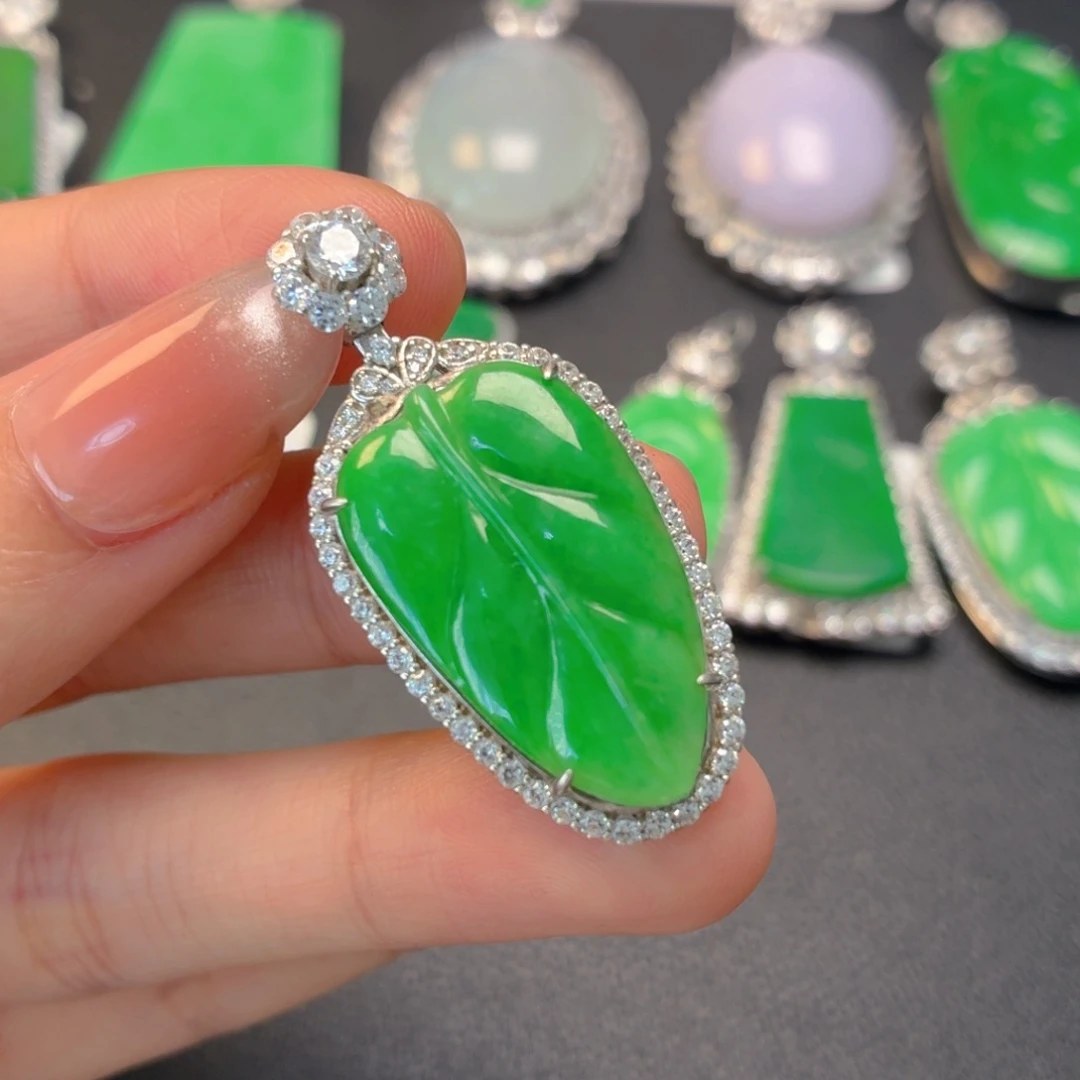 翡翠银S925镶嵌颈饰