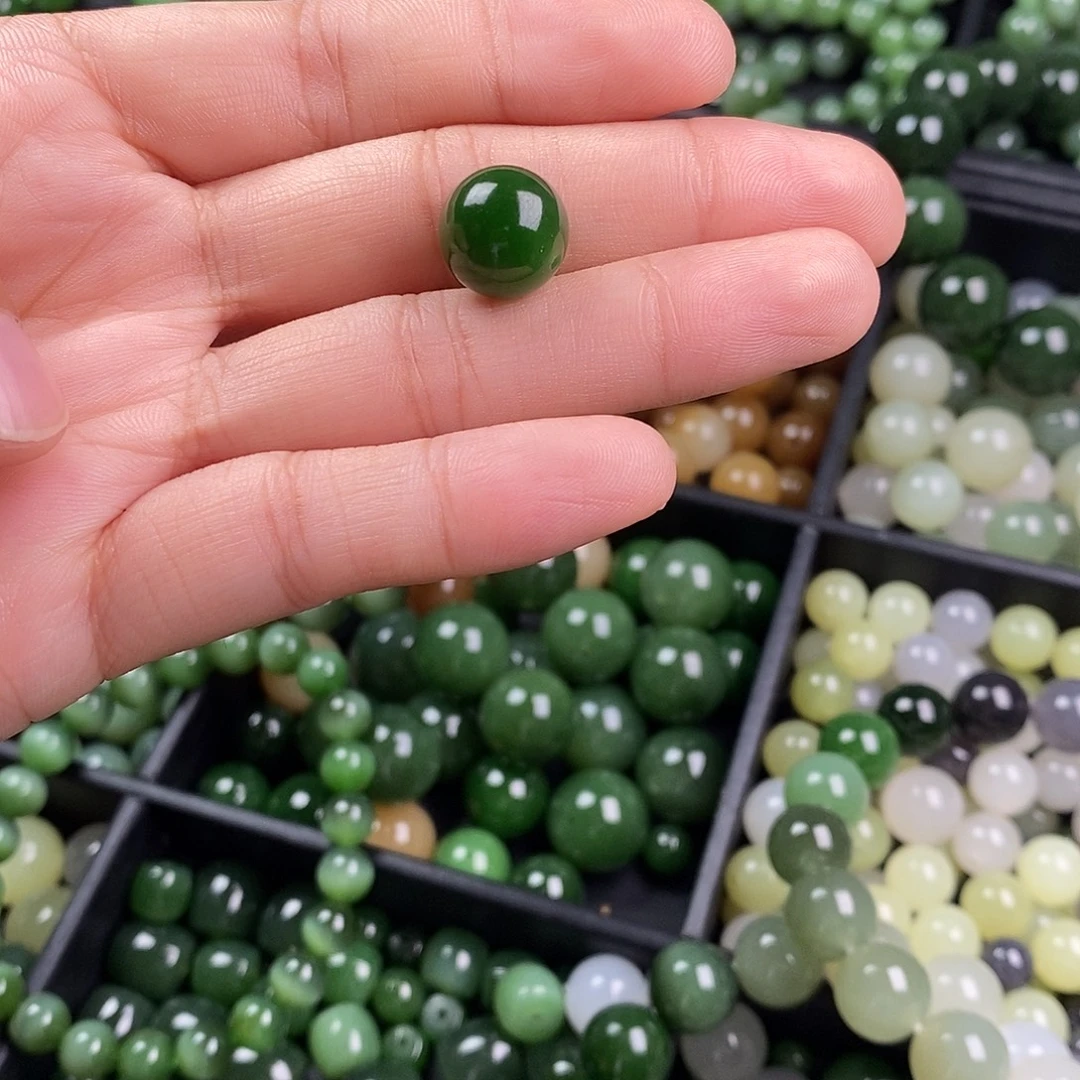 未镶嵌和田玉（碧玉）珠宝半成品
