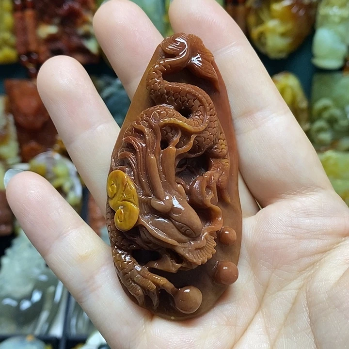 未镶嵌岫玉吊坠(赠链)