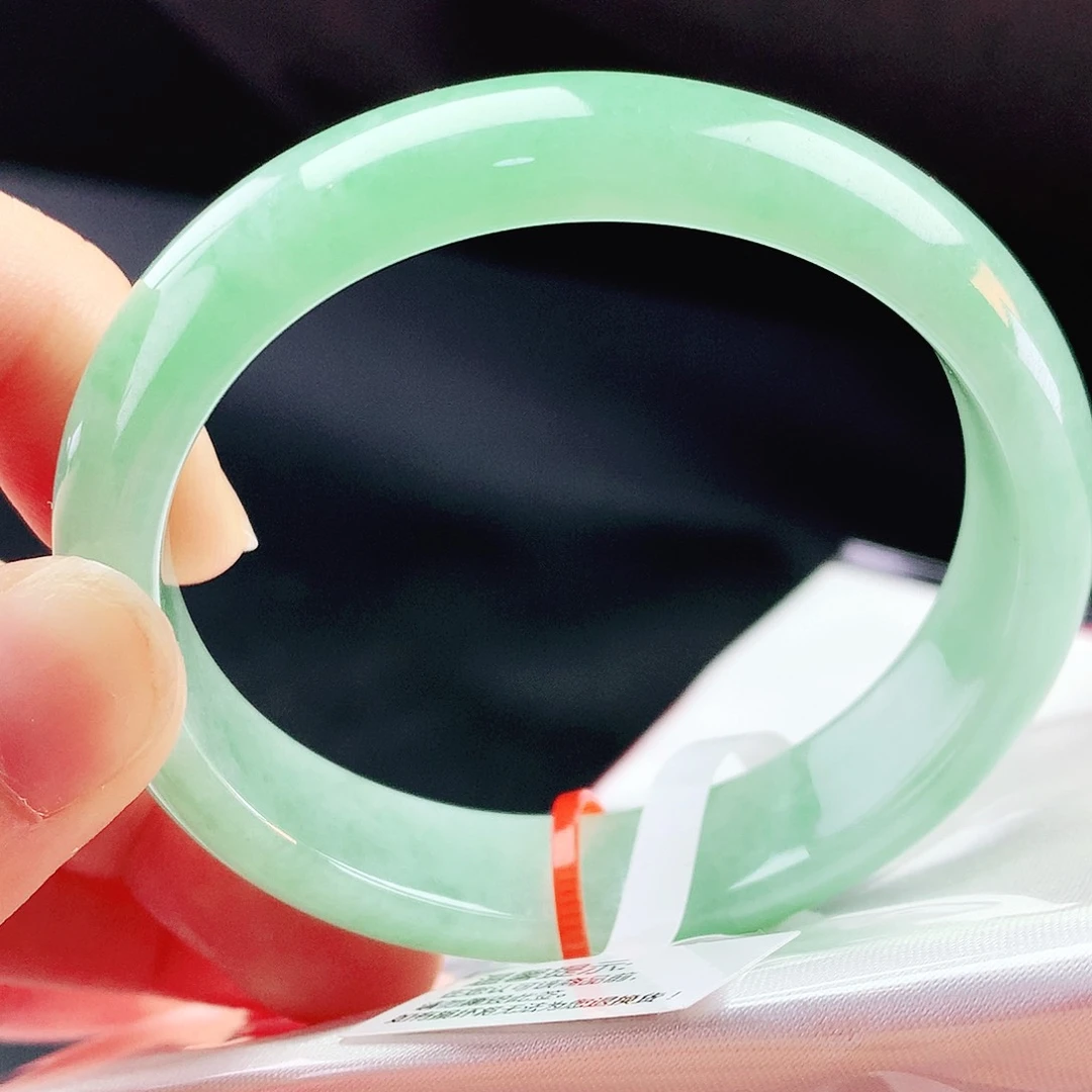 未镶嵌手镯（贵妃镯）翡翠53贵妃