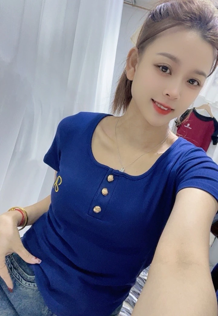 [菲菲家]高品质金扣旁边刺绣修身下摆弧形好看上衣07