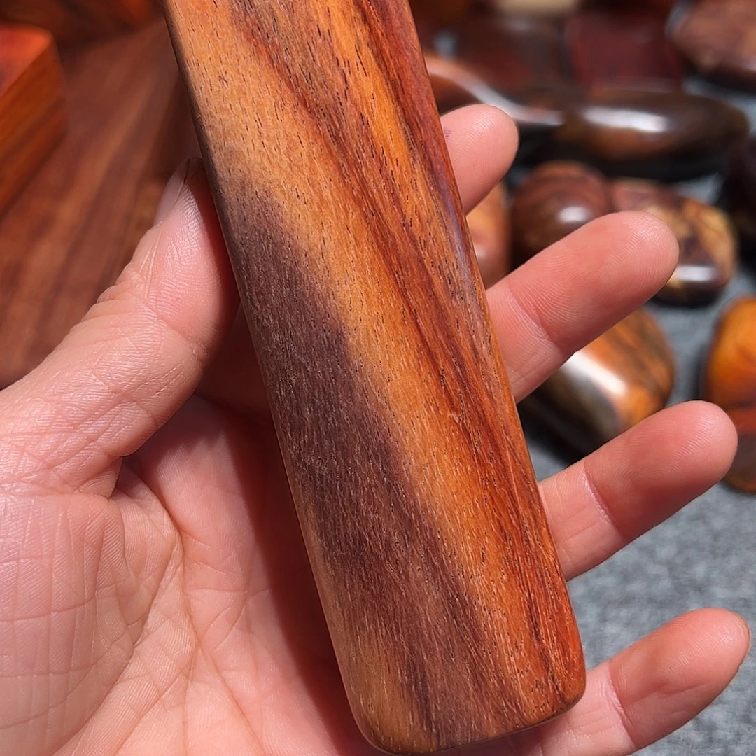 遛***弯交趾黄檀（大红酸枝）