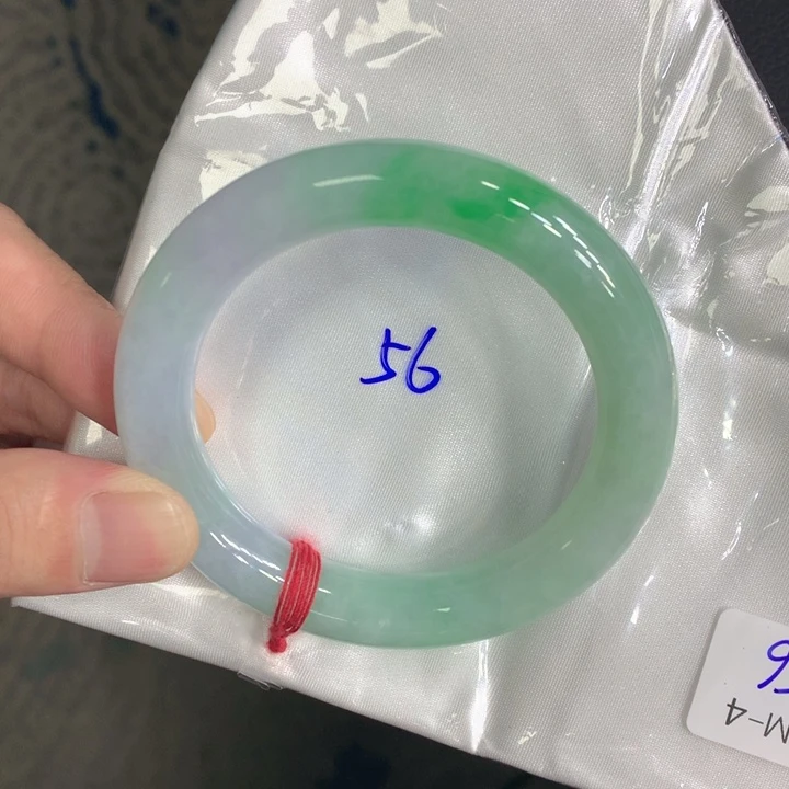 翡翠未镶嵌手镯(圆镯)翡翠