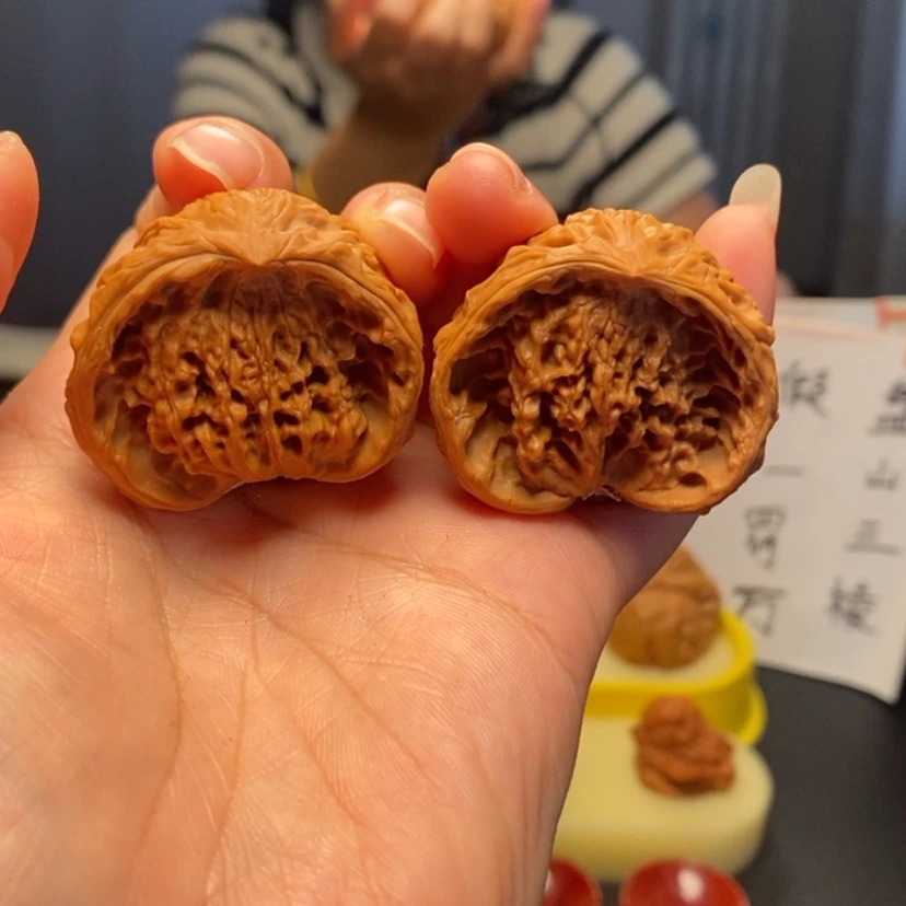 【闪购商品】桃核把件挠*哥5号蛇头