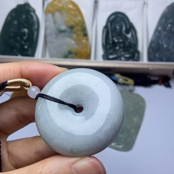 翡翠未镶嵌挂件翡翠