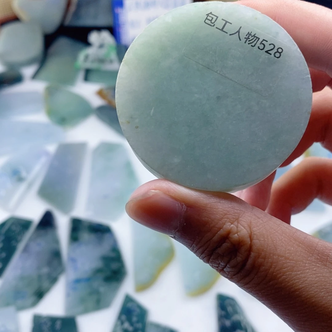 定制翡翠未镶嵌翡翠包工包料