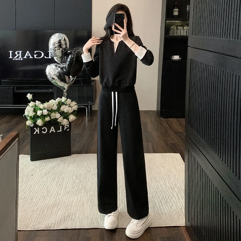 时尚简约休闲运动套装女秋季新款拼接色V领卫衣阔腿休闲裤两件套