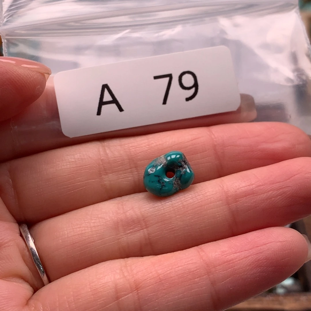 绿松石未镶嵌藏扣扣子