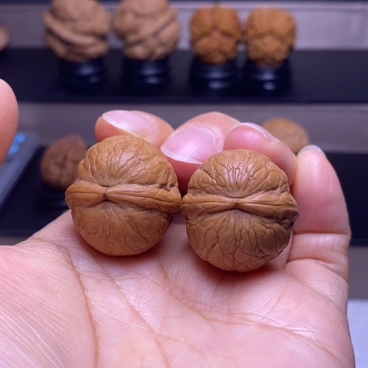 把件文玩核桃蛇皮球40