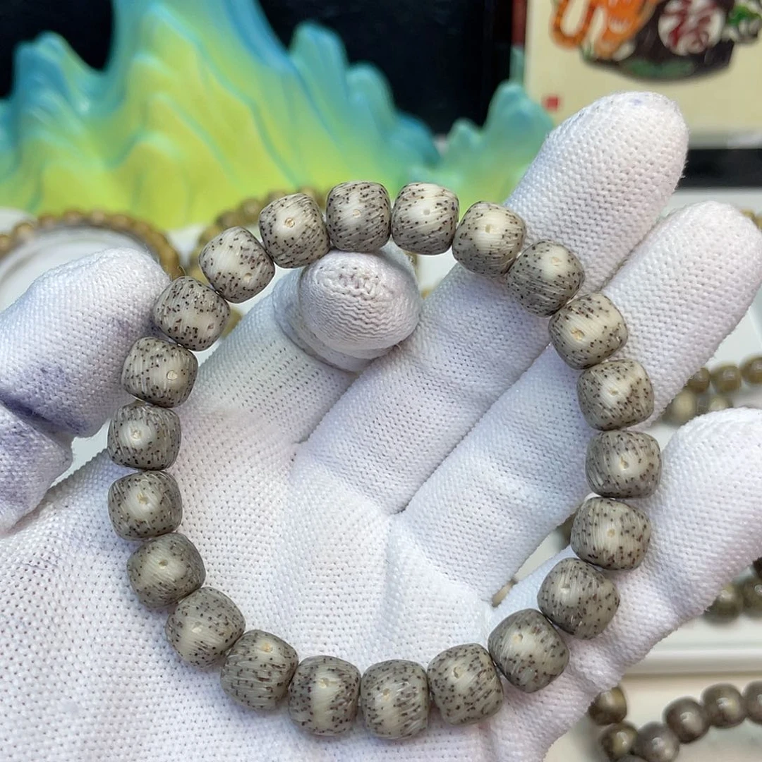 星月菩提手串17。10/9龙鳞横纹雕刻