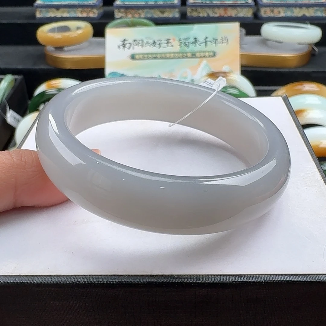 和田玉手镯未镶嵌54.6