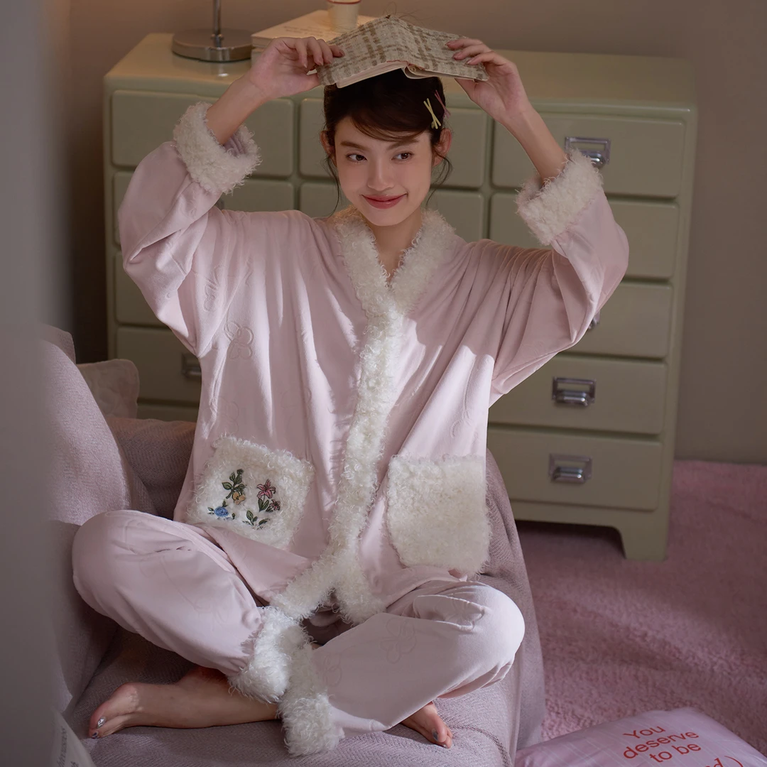 马克公主海岛绒睡衣女秋冬新款甜美珊瑚绒保暖薄绒奶乖软妹家居服