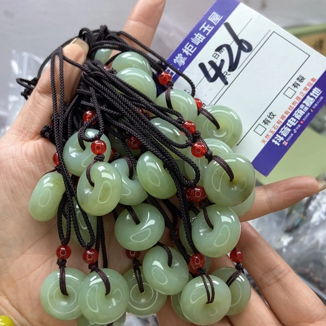 岫玉吊坠吊坠未镶嵌多样性，发一个