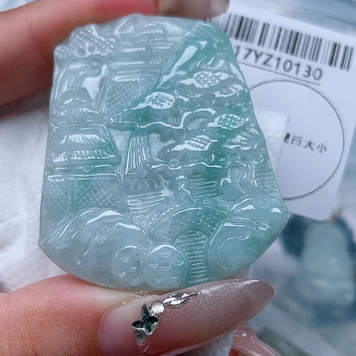 吊坠(不含链)未镶嵌翡翠