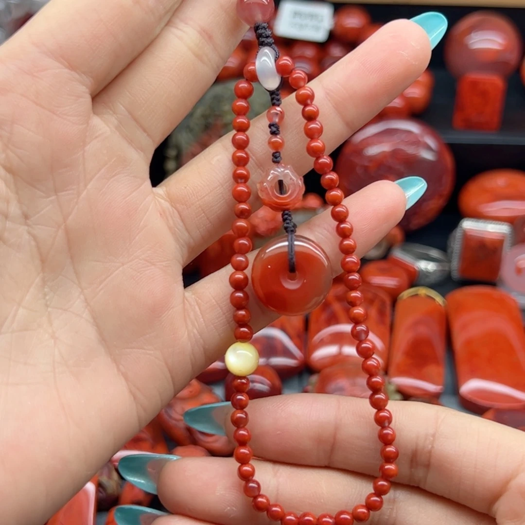 南红玛瑙配饰未镶嵌?**湖