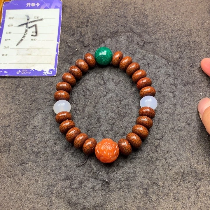 吊坠星月菩提手串