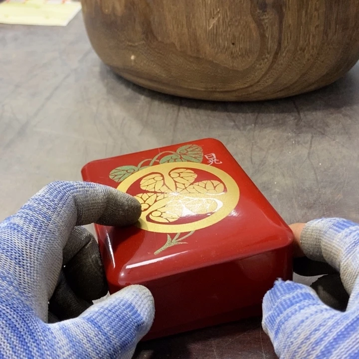 月***上盒子工艺品哈哈哈哈哈