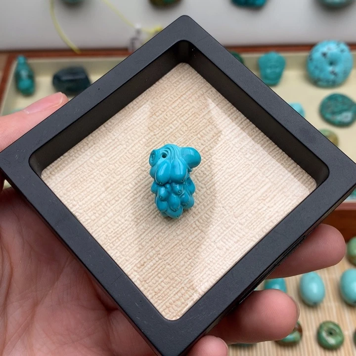 未镶嵌绿松石珠宝奇石