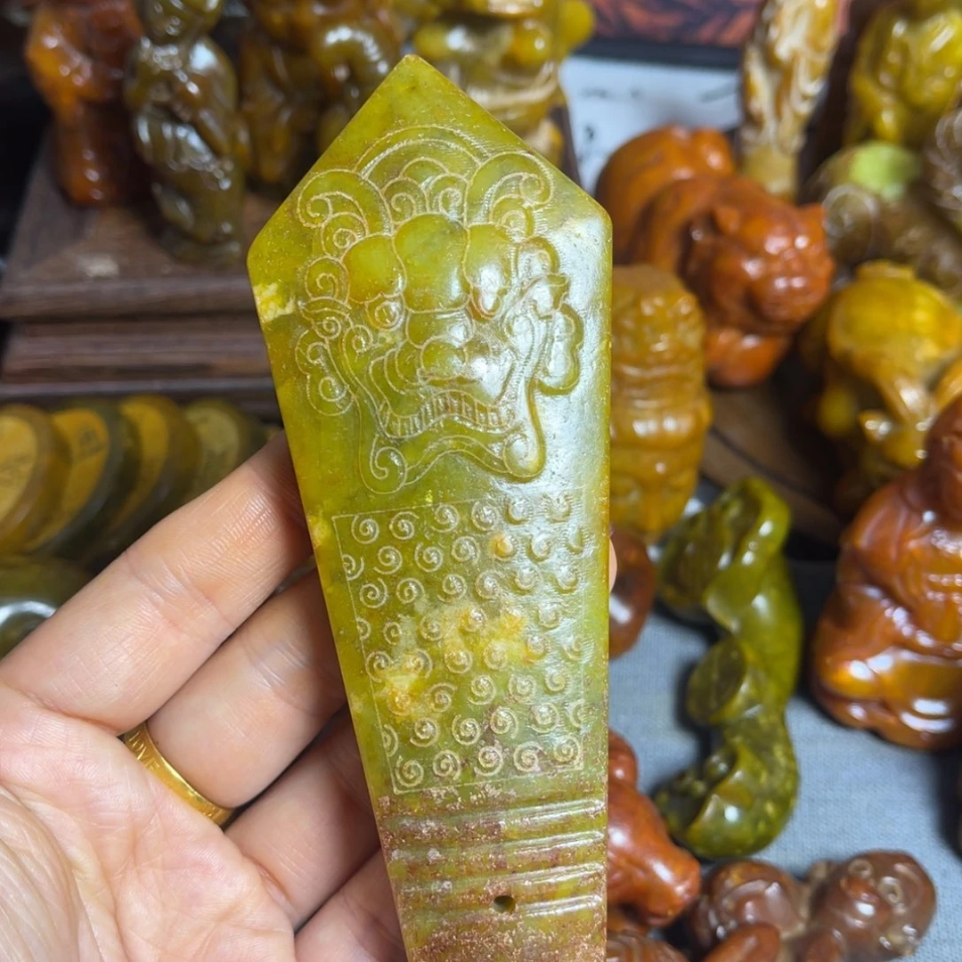 蛇纹石玉合金颈饰