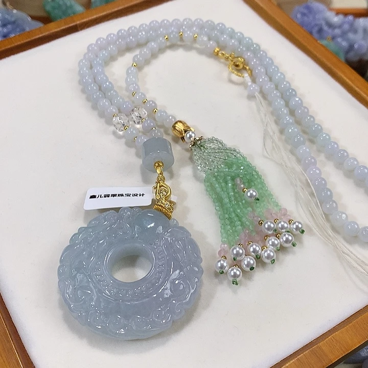 翡翠未镶嵌颈饰翡翠吊坠