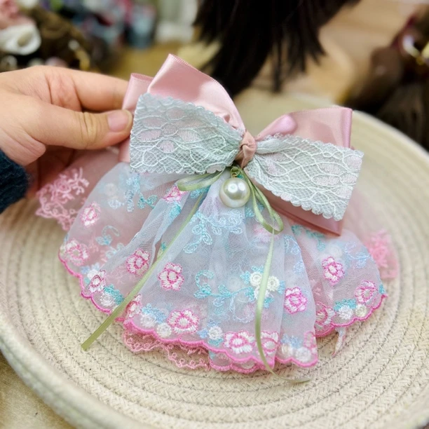 HC0304 粉绿色可爱重工刺绣粉碎花大版裙摆弹簧夹