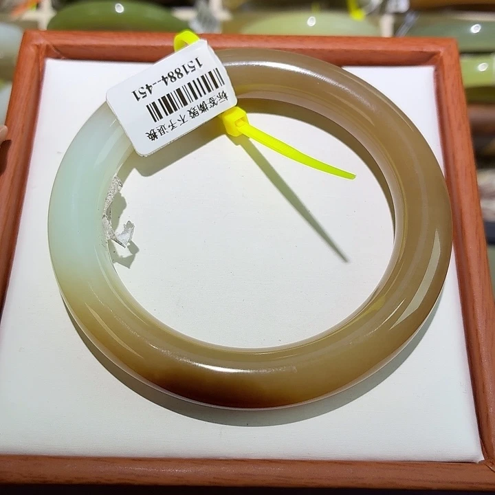 和田玉未镶嵌手镯糖料57.5