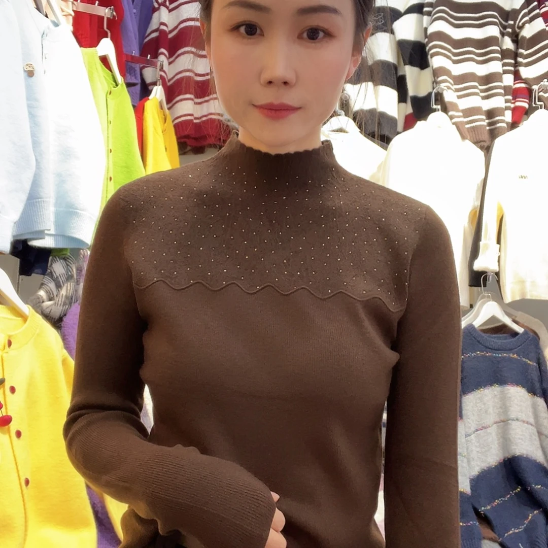 蕾丝烫亮片毛衣咖啡色