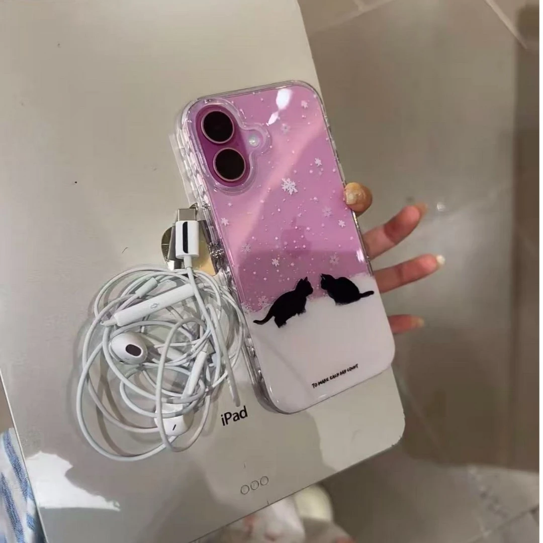 雪地小猫适用苹果17promax手机壳硅胶iPhone16/15/14/13/12小众11