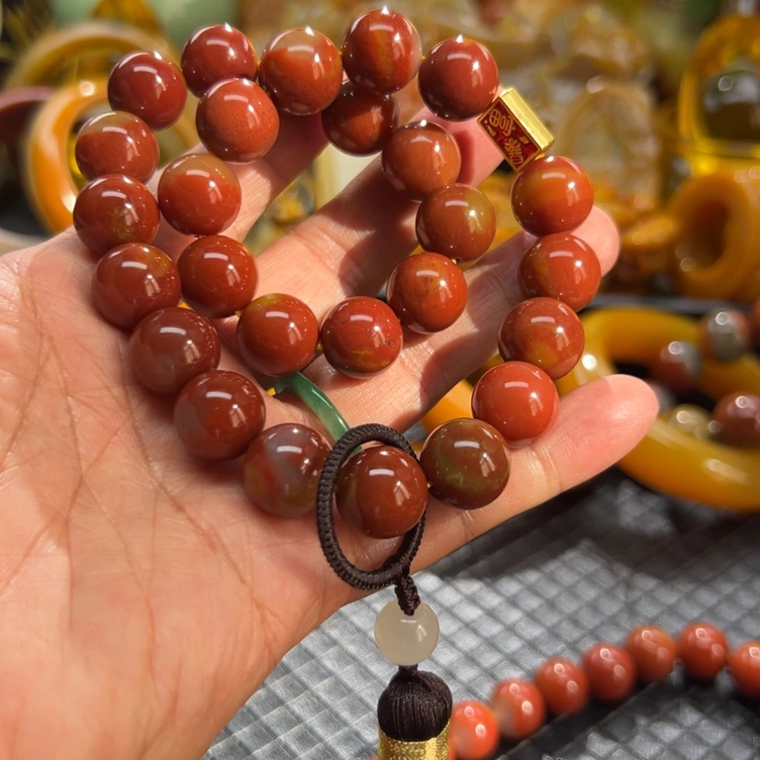 石英质玉未镶嵌颈饰