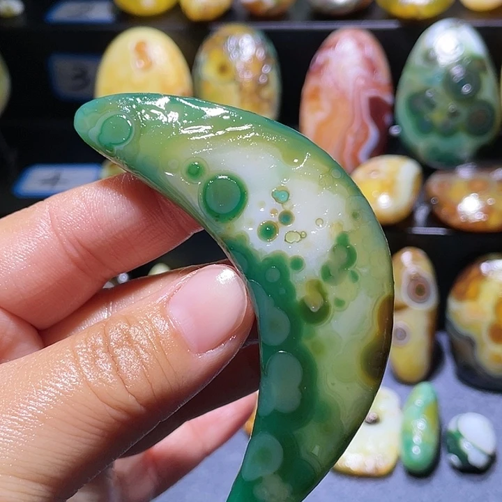 玛瑙/玉髓未镶嵌珠宝奇石