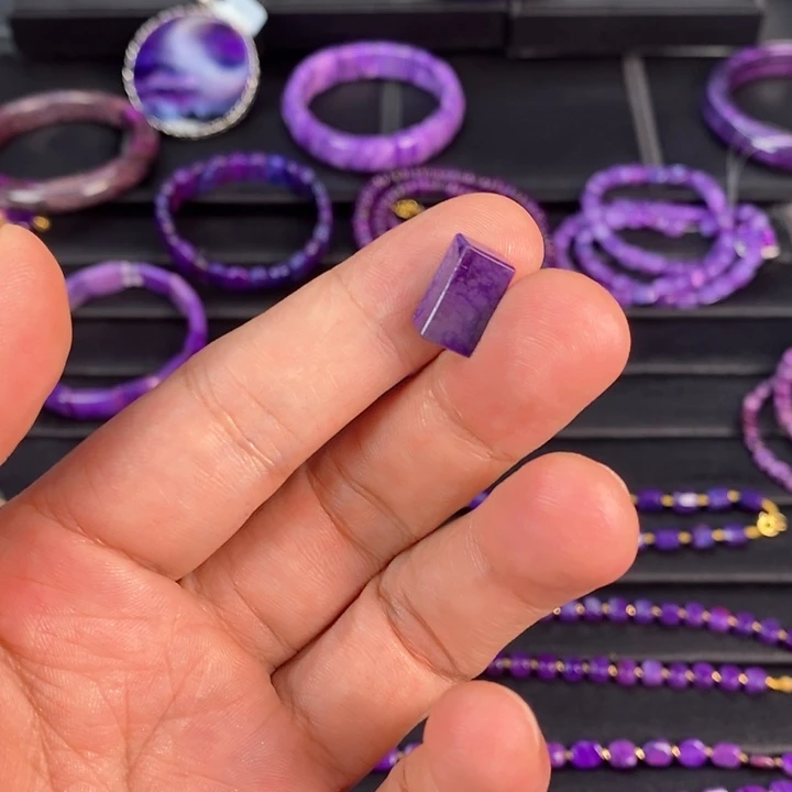 未镶嵌苏纪石（舒俱来）吊坠和**妈