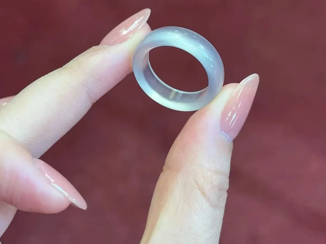 高冰玛瑙马料白月光玉髓冰透戒圈