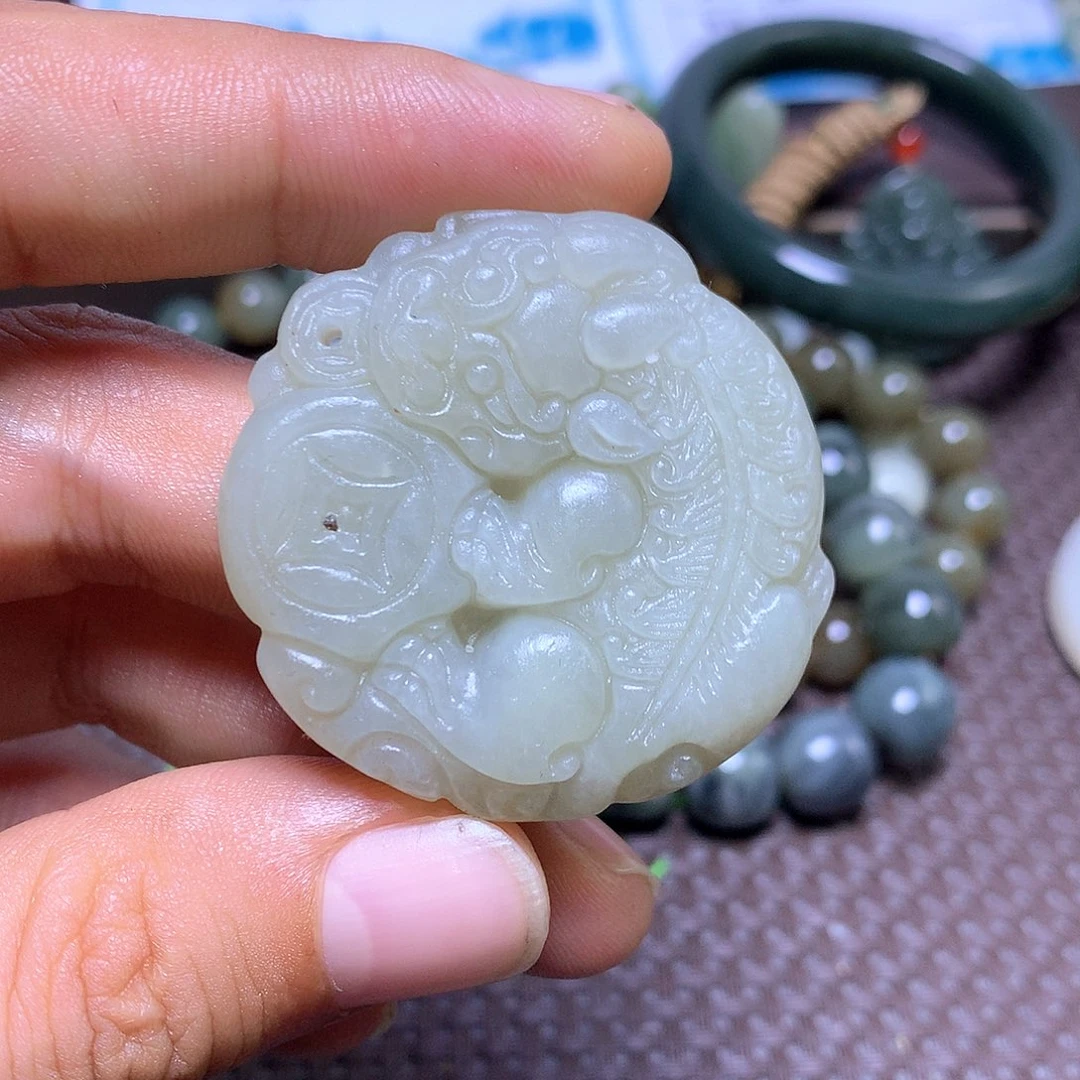 颈饰未镶嵌和田玉