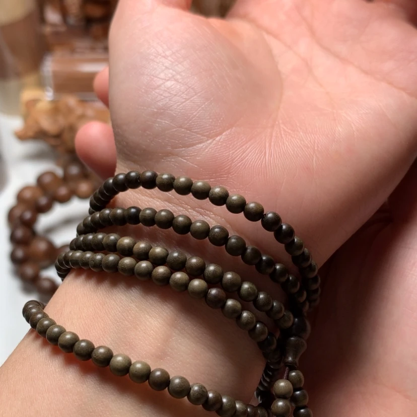 【闪购商品】檀香木手串/手链在*上檀香手串0.4/216