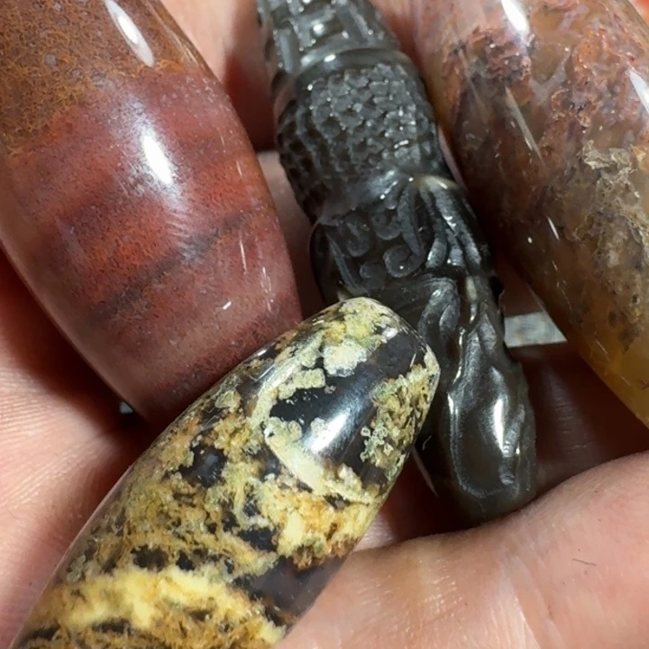 老***文玛瑙/玉髓未镶嵌颈饰