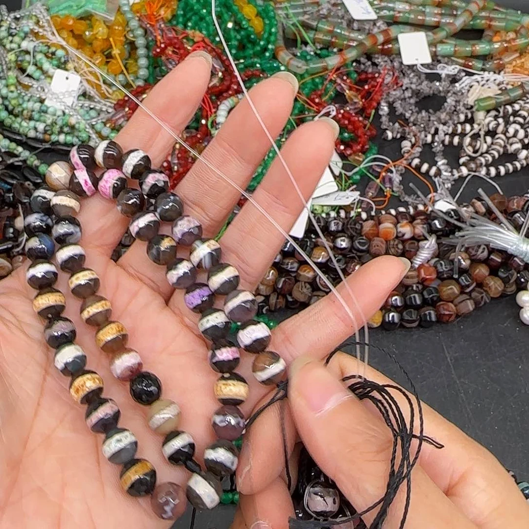 玛瑙/玉髓合金珠宝半成品一线彩玛瑙8mm一条