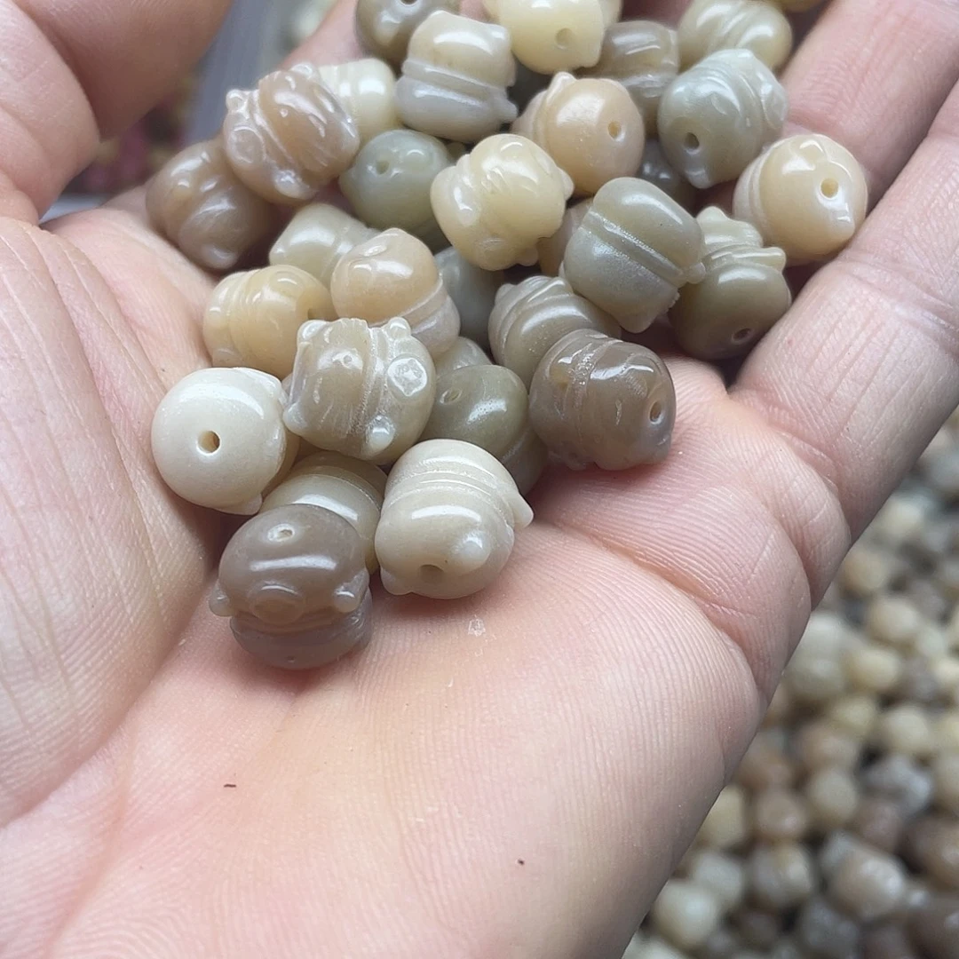 白玉菩提吊坠12雕刻招财猫30颗➕灯牌宠10颗