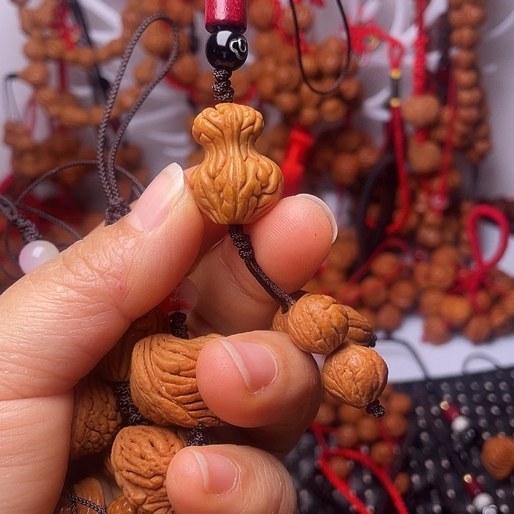 桃核吊坠龙纹桃枭