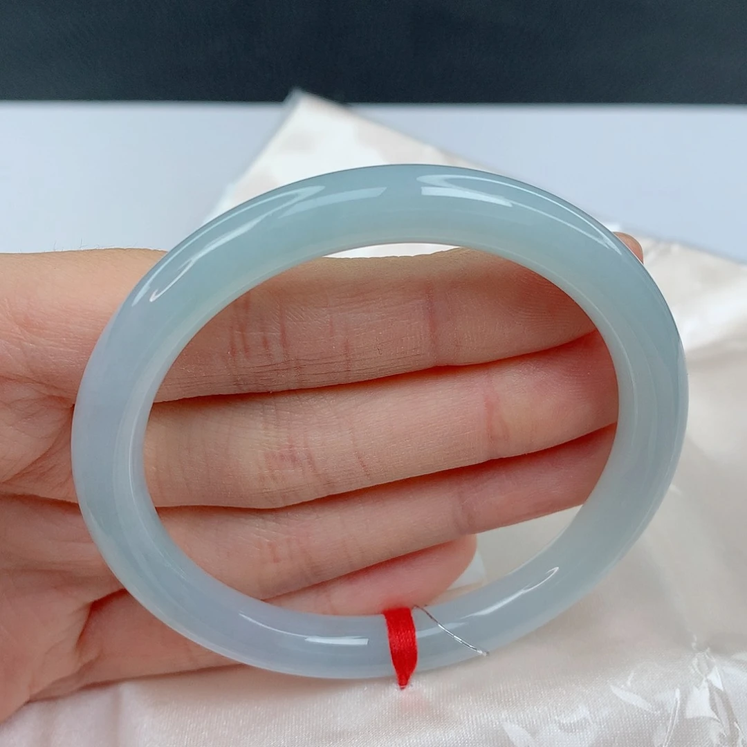 翡翠手镯未镶嵌55.4美人条月光冰润