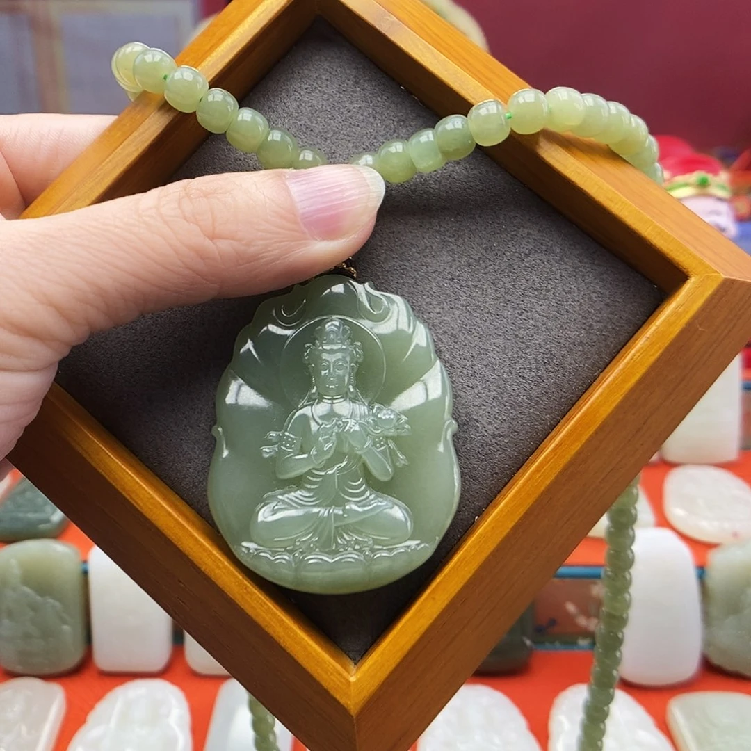 淼***富和田玉未镶嵌颈饰