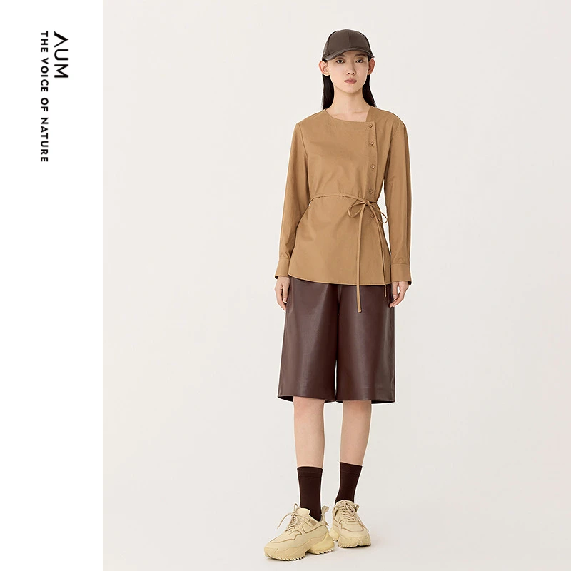 AUM/噢姆新品纯色复古设计感长袖衬衫M1EG10399